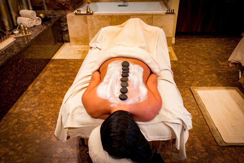 Combined Aromatherapy Massage and Body Scrub package for total body rejuvenation in Banani.